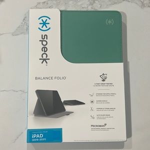 Speck Balance Folio for iPad (2019-2021)